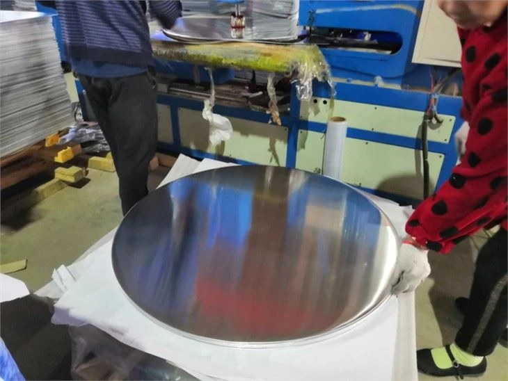 Lighting aluminium circle
