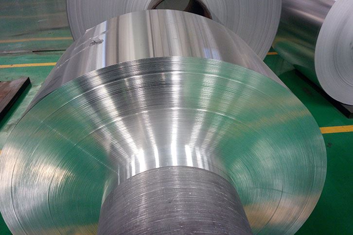 Zakaj transformatorji uporabljajo aluminijaste trakove?